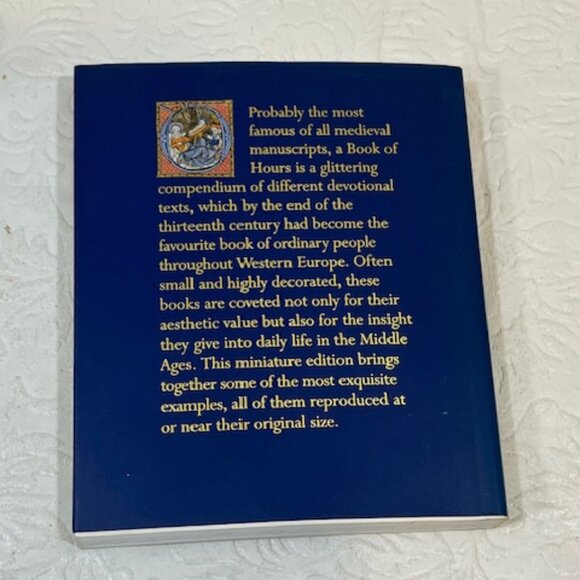 Miniature Series Books of Hours Medieval Manuscripts 1996 Softcover 4"x4.75"NEW - Picture 3 of 9